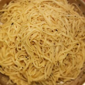 Easy No Sauce Pasta | Pasta without Sauce | Linguine aglio e Olio | CookedbyCass