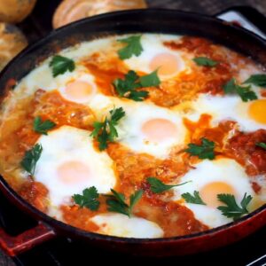 Shakshuka – Eggs in Tomato Sauce Recipe