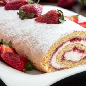 Strawberry Swiss Roll Recipe