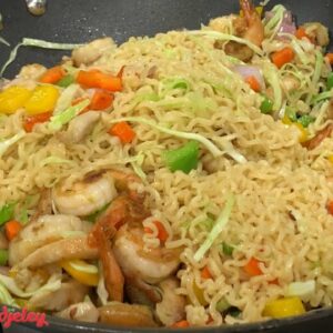 LETS TRANSFORM INSTANT NOODLES INTO A TASTY & HEALTHY RESTAURANT STYLE DINNER IN UNDER 30 MINUTES
