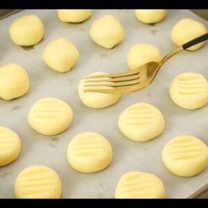 How To Make An Eggless Butter Cookies That Melts In Your Mouth