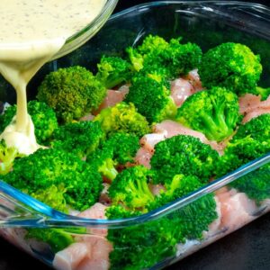 Prepare a HEALTHY DINNER for your family using CHICKEN BREAST and BROCCOLI