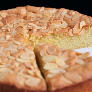 Easy Flourless Almond Cake Recipe