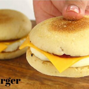 Homemade McDonalds Egg Burger Recipe by Tiffin Box | How to make Egg McMuffin, English muffin