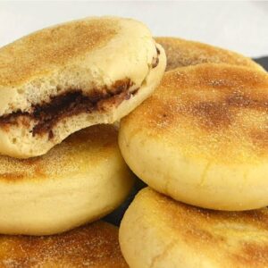 Eggless mini Bun / English muffin Bread in Fry pan Recipe by Tiffin Box | Homemade McMuffin bun