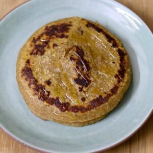 Oil Free & Eggless Banana Pancake Recipe – How To Make Whole Wheat Banana Pancake | Skinny Recipes