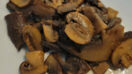 How to make mushrooms in the instant pot | Easy Mushrooms | Meat Substitute