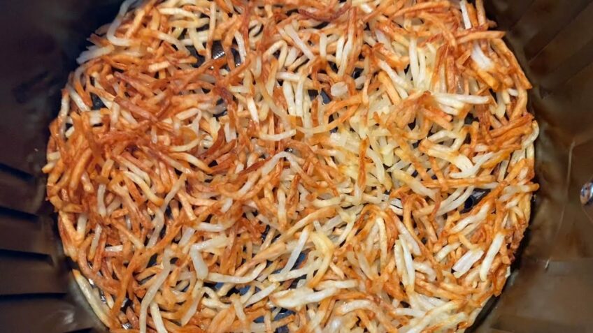 Air Fryer Frozen Hashbrowns – How To Cook Frozen Shredded Hashbrowns In The Air Fryer – So Crispy! 😋