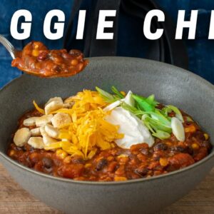 Quick Vegetarian Chili (You Won’t Miss the Meat) | WEEKNIGHTING