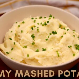 Mashed Potatoes- Fluffy & Creamy Simple Mashed Potato Recipe