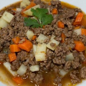 HOW TO MAKE MEXICAN BEEF PICADILLO