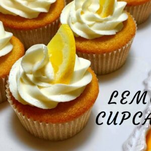 Lemon Cupcakes- Easy & delicious lemon cupcakes with buttercream frosting