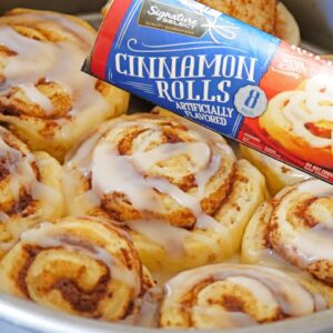 Signature SELECT (Vons) Cinnamon Rolls with Icing