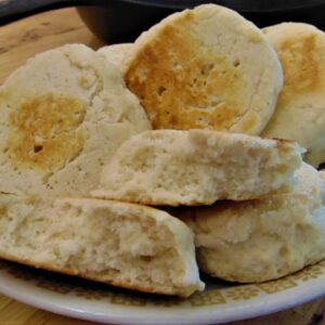 Bread In 10 Minutes – No Oven – No Yeast – No Eggs – 3 Ingredients – The Hillbilly Kitchen