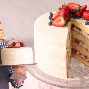 Amazing Berry Chantilly Cake Recipe
