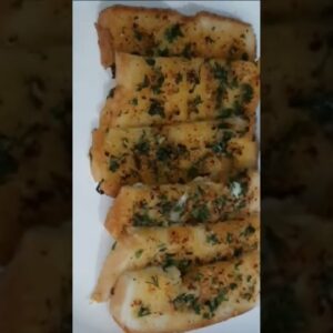 Dominos jaisa garlic bread recipe #indiantastewithpoonam #garlicbreadrecipe #shortsviralvideo