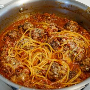 The BEST One Pot Meatballs Recipe | It’s so delicious that I cook it all the time!