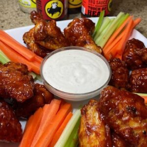 DELICIOUS CHICKEN WINGS