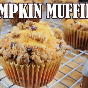 The Best Recipe for Pumpkin Muffins | Pumpkin Muffins with Pecan Streusel