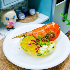 Miniature Steamed Shrimp Served With Pumpkin Outside Stewed With Orange Juice Recipe / Mini Food