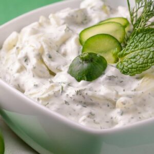 How to Make a Cucumber Yogurt Salad – Creamy Cucumber Salad