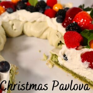 Christmas Pavlova Wreath- Matcha Pavlova Wreath
