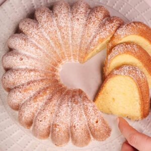 Lemon & Cream Cheese Pound Cake Recipe – Super Easy, Super Delicious!