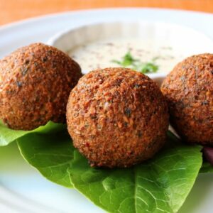 How to Make Falafel - Crispy Fried Garbanzo Bean/Chickpea Fritter ...