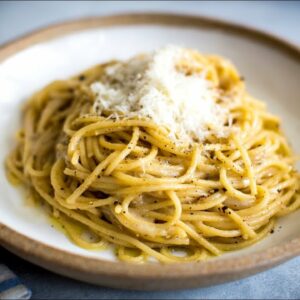 How to make… CACIO E PEPE! 5 Ingredient Pasta Recipe…