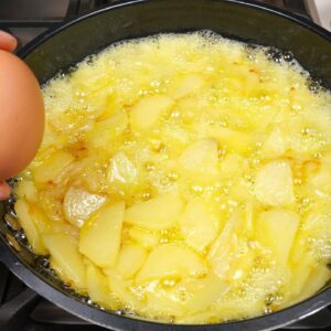 ASMR | Traditionelles spanisches Omelett mit NUR 3 Zutaten! Jeder wird begeistert sein