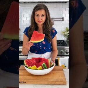 Stop Cutting Watermelon Wrong! 🔪🍉 Here’s the Right Way. #shorts