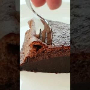 2 Ingredients Chocolate Cake