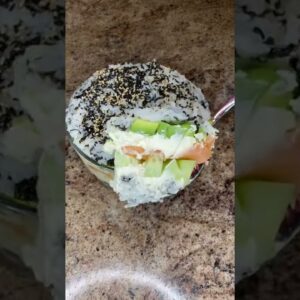 Sushi salad in 5 minutes 😀 Ingredients  rice, seaweed, cream cheese, cucumber, salmon, avocado + le