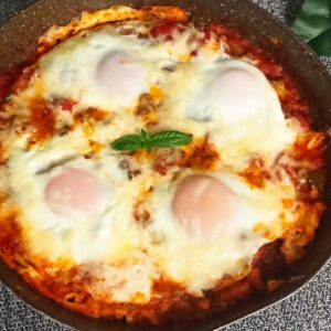 Ricetta a base di MELANZANE e UOVA, pochi ingredienti per una cena facile e economica!