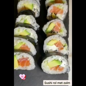 sushi rol met zalm | sushi recept | sushi thuis maken 😍❤