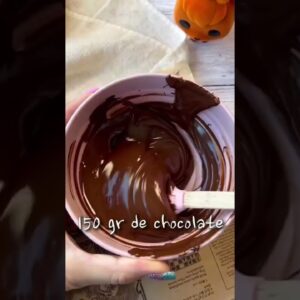 Si tienes dos ingredientes prepara este BIZCOCHO DE CHOCOLATE 😍#recetasfaciles #shorts #recetas