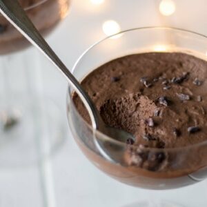 Mousse au chocolat parfaite (3 ingrédients, vegan) | L’Herboriste
