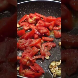 20 min burnt garlic tomato pasta