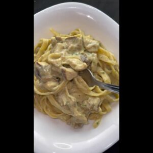 🍄 TAGLIATELLE ai FUNGHI PORCINI…pura cremosità!🤤🍝 #Shorts