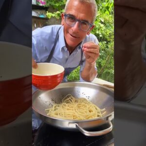 SPAGHETTI with CLAMS Italian Recipe by #chefmaxmariola