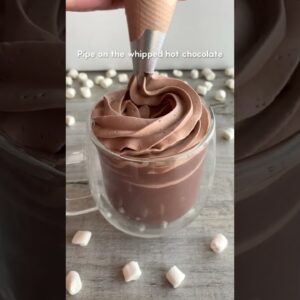3-ingredient whipped hot chocolate! Tutorial