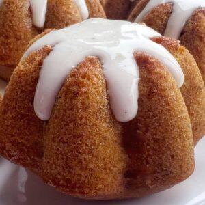 Mini Pumpkin Spice Cakes