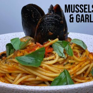 Tomato Garlic & Mussel Pasta | How To Make Recipe