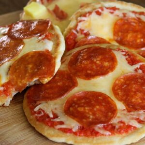 Pizza en sartén sin horno 🍕 ¡FÁCIL Y RÁPIDA! 😱