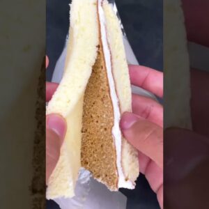Vanilla Cream Sandwich Review