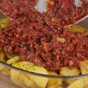I cooked a recupe with ground beef and potatoes. Delicious and easy.
