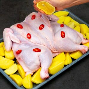 Cloven chicken into the oven! My father’s recipe – with lemon and chili pepper