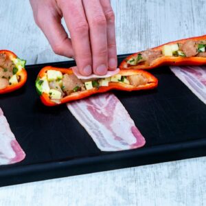 Save your family dinner using 4 red peppers and a chicken breast!