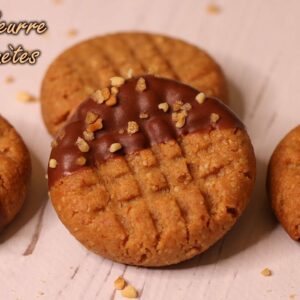 Recette des Biscuits au Beurre de Cacahuètes (3 Ingrédients)