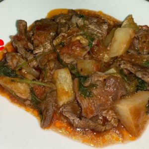 HOW TO MAKE CARNE CON PAPAS | MEXICAN STYLE STEAK WITH POTATOES |